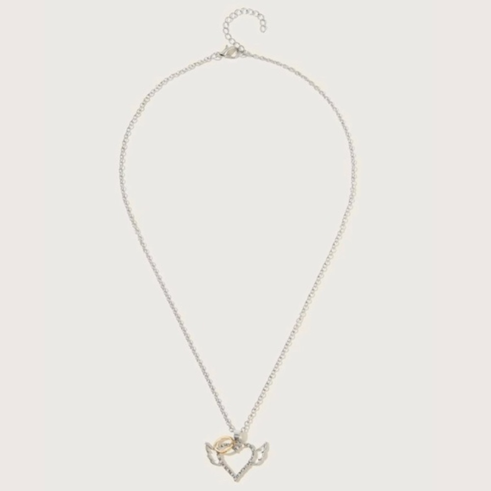 3/$30 🤍 Angel Heart Necklace